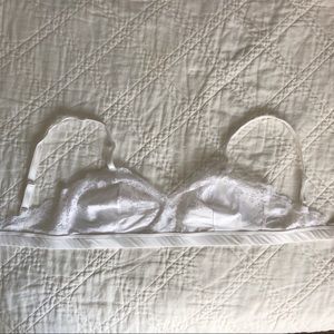Like New Wacoal Lace Bralette